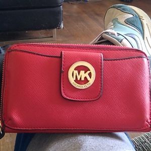 Micheal Khors change purse